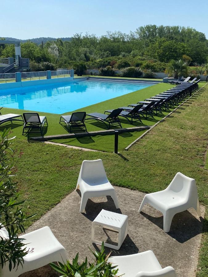 Residence De Tourisme Domaine De Janus 吕奥姆 外观 照片
